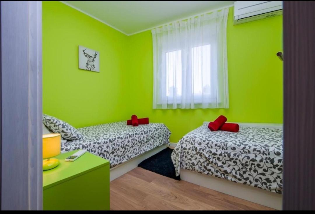 Your Panoss Rovinj Bilik gambar